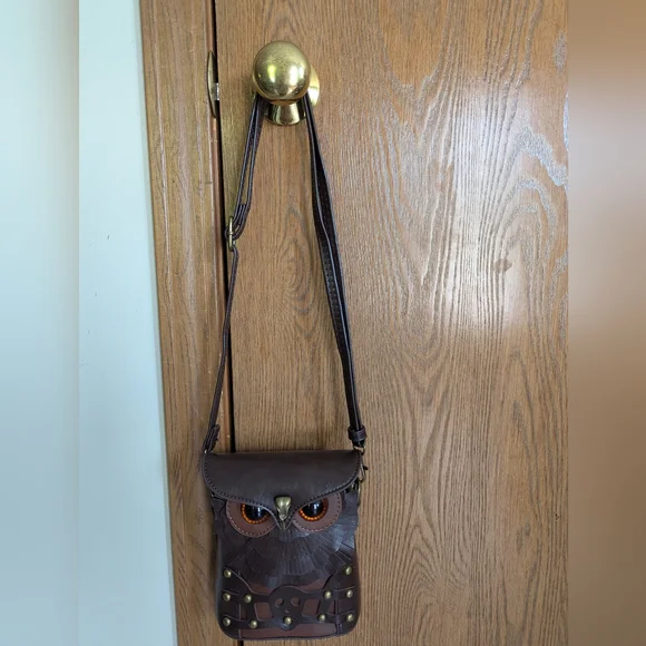 Owl Crossbody Bag - Picture 6 of 9